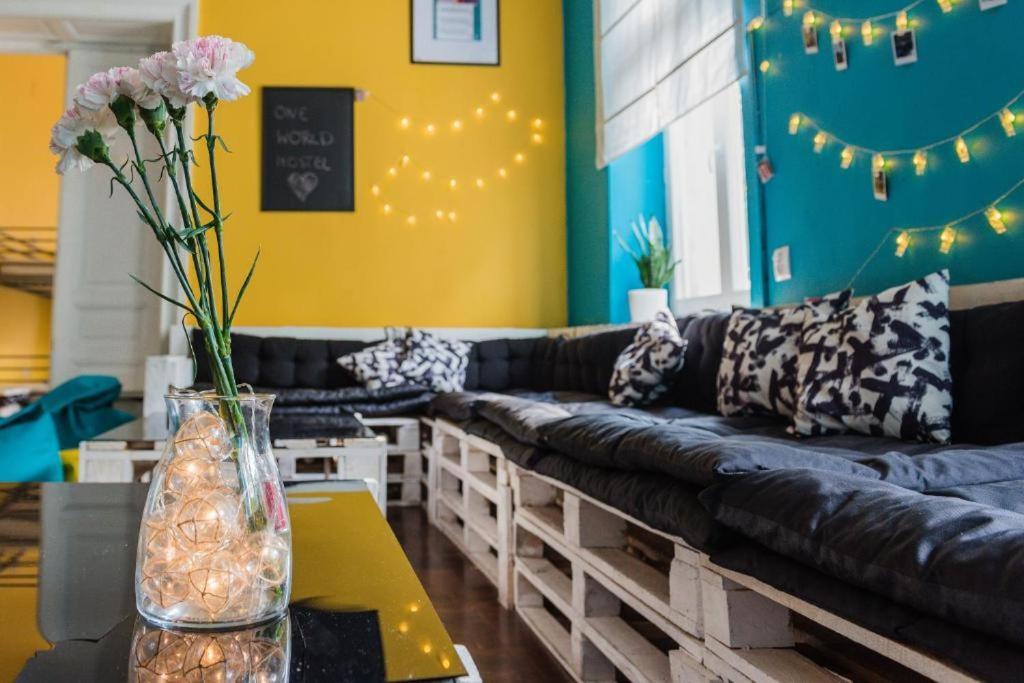 New One World Hostel クラクフ エクステリア 写真